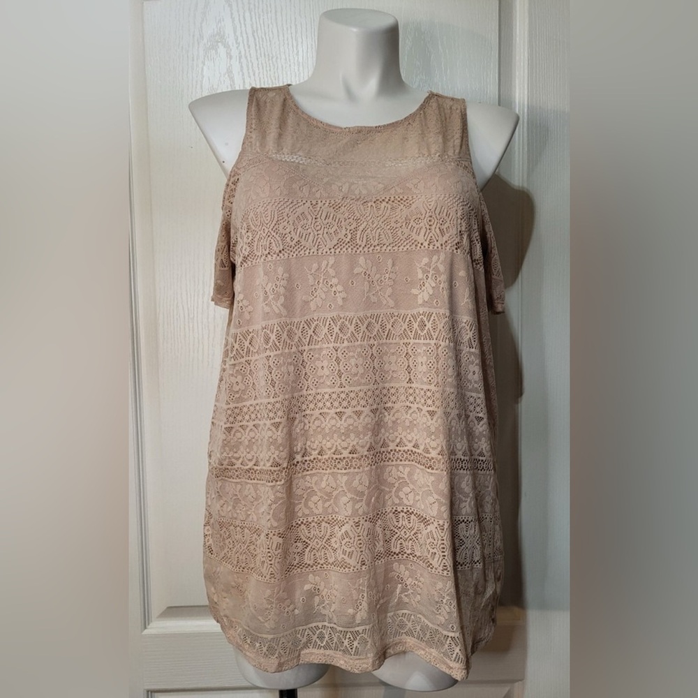 Torrid lace crew neck cold shoulders